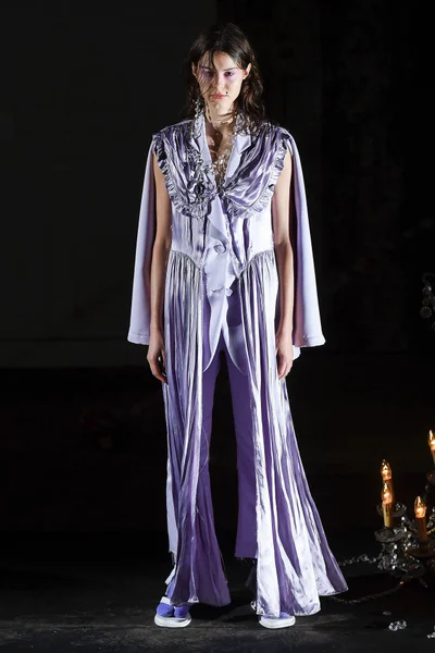 Look 26